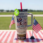 Buc-ee's 4th of July 2026 Patriotic Tumbler Collection - Image 3